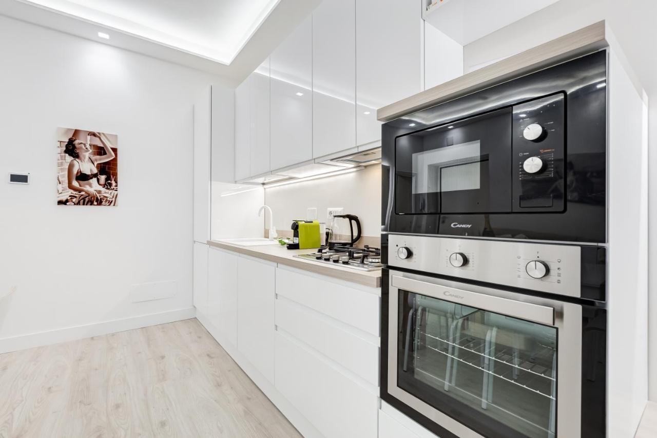 Bmga L The White Crown Apartment In Testaccio Róma Kültér fotó