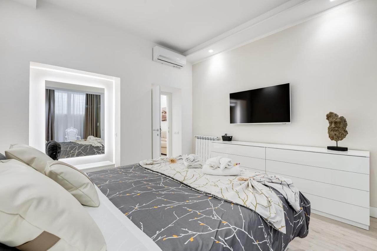 Bmga L The White Crown Apartment In Testaccio Róma Kültér fotó